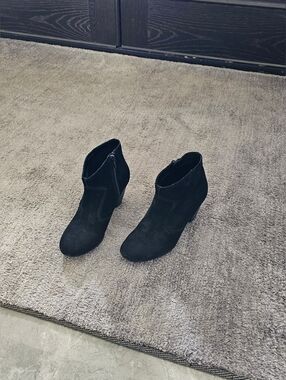 Aldo Black Suede Ankle Booties With Zippers (Size 38)